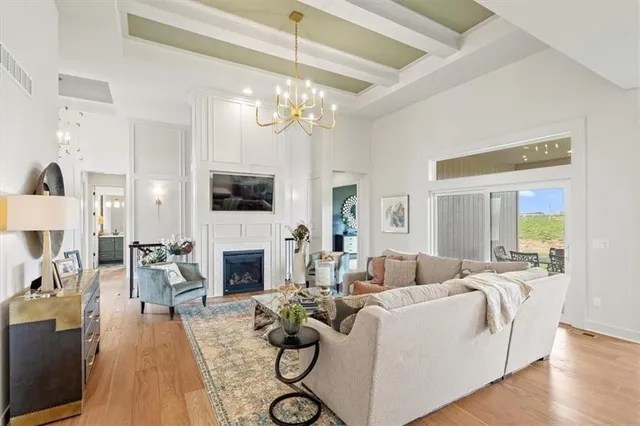 $999,900 | 8013 Payne Street, Shawnee, KS 66218