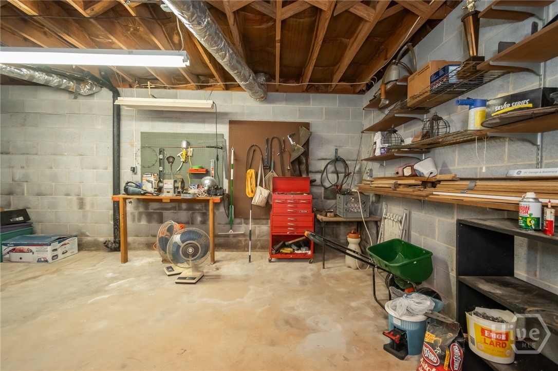 110 Coventry Road Athens, GA 30605 - Photo 27 of 38 Gallery Image 27
