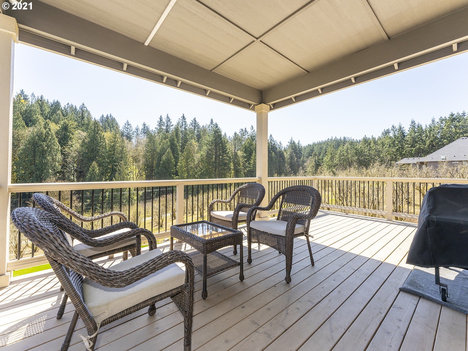 18267 Southwest Courtney Road Sherwood, OR 97140 - Photo 13 of 32 Gallery Image 13