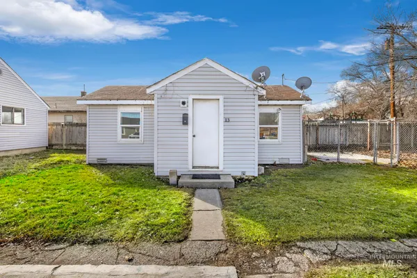$500,000 | 125 Shoup Avenue West, Twin Falls, ID 83301