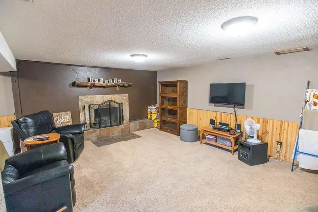 $299,000 | 1406 Northfield Park Boulevard, Warrensburg, MO 64093