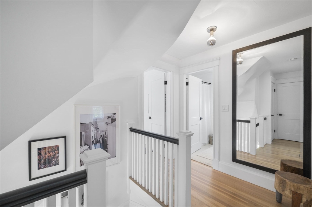 5 Chesterlee Lane Swampscott, MA 01907 - Photo 21 of 42 a view of a hallway with interior of the house