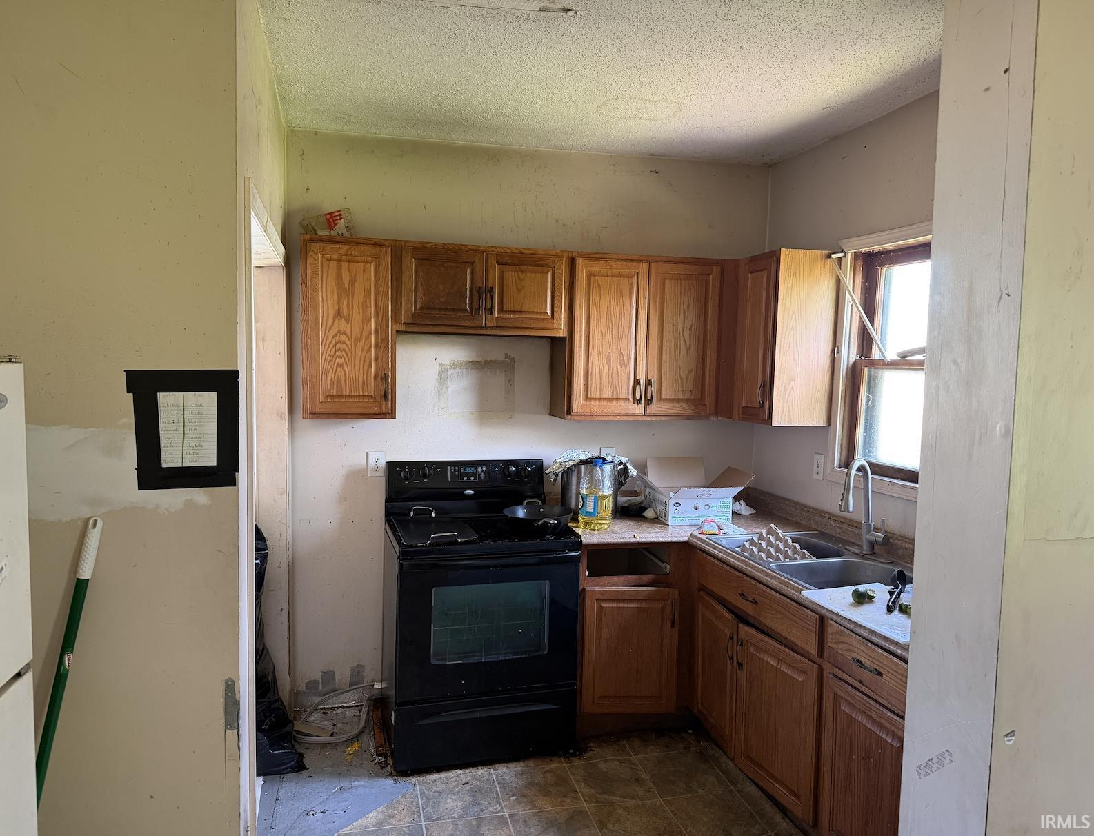627 East High Street Portland, IN 47371 - Photo 9 of 16