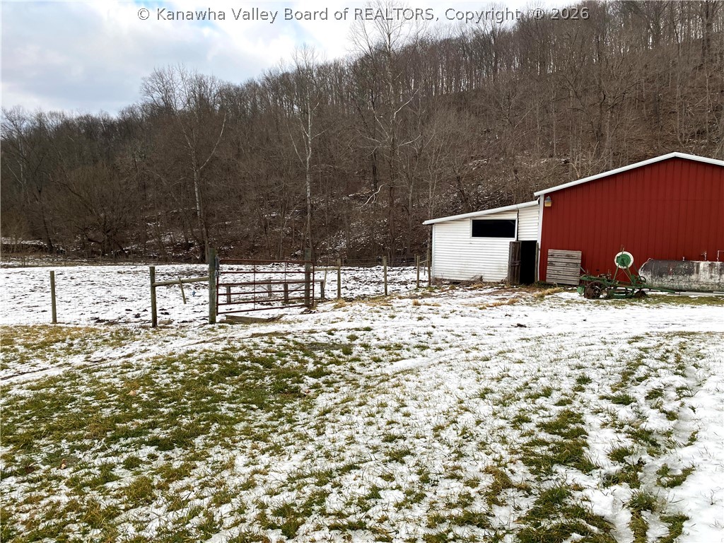 1055 Gun Club Road Letart, WV 25253 - Photo 5 of 45 Gallery Image 5