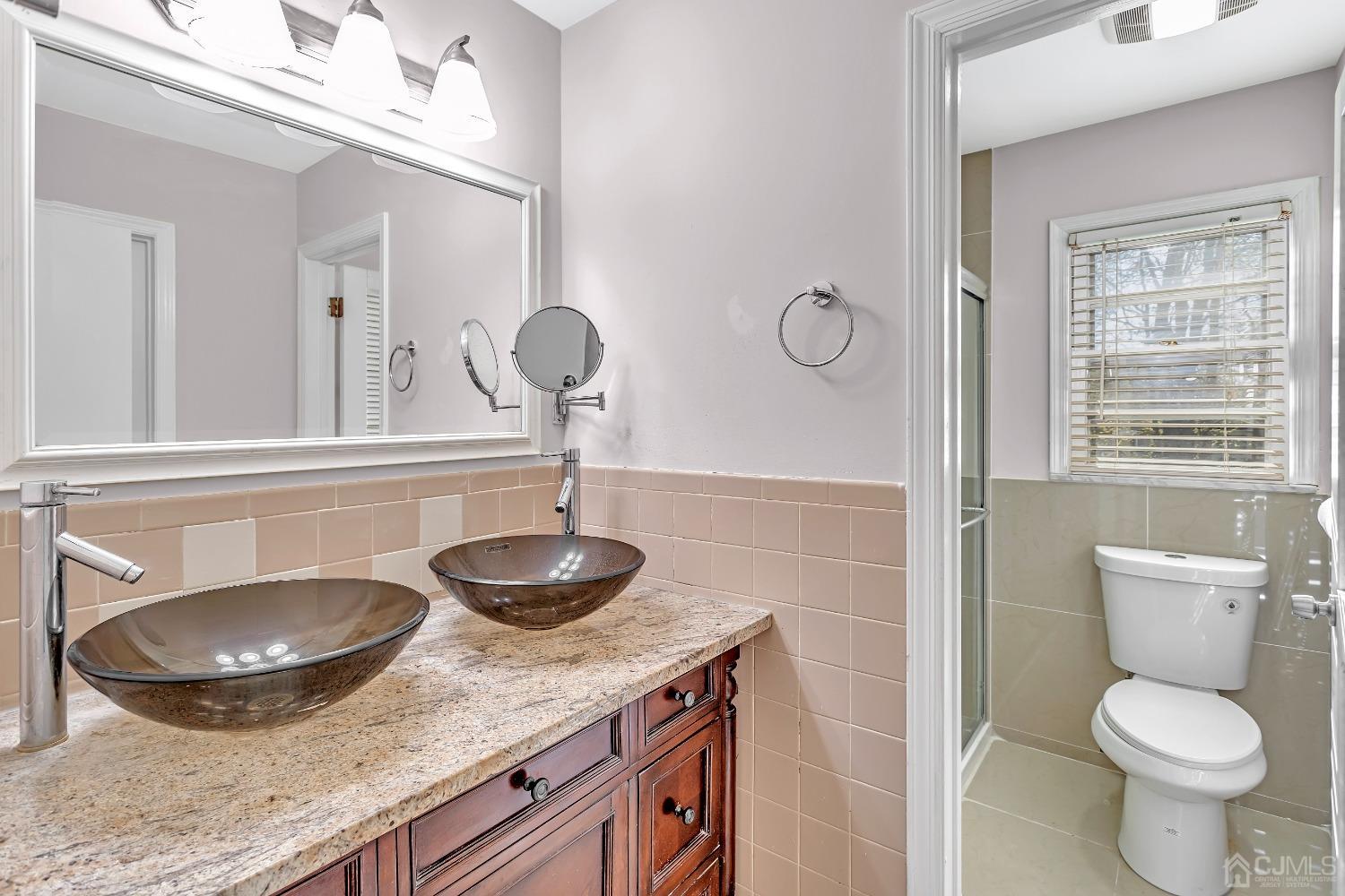 17 Hilltop Road Edison, NJ 08820 - Photo 11 of 17 Gallery Image 11