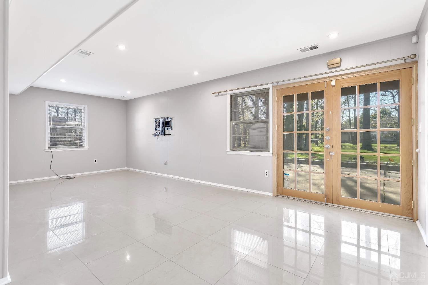 17 Hilltop Road Edison, NJ 08820 - Photo 13 of 17 Gallery Image 13