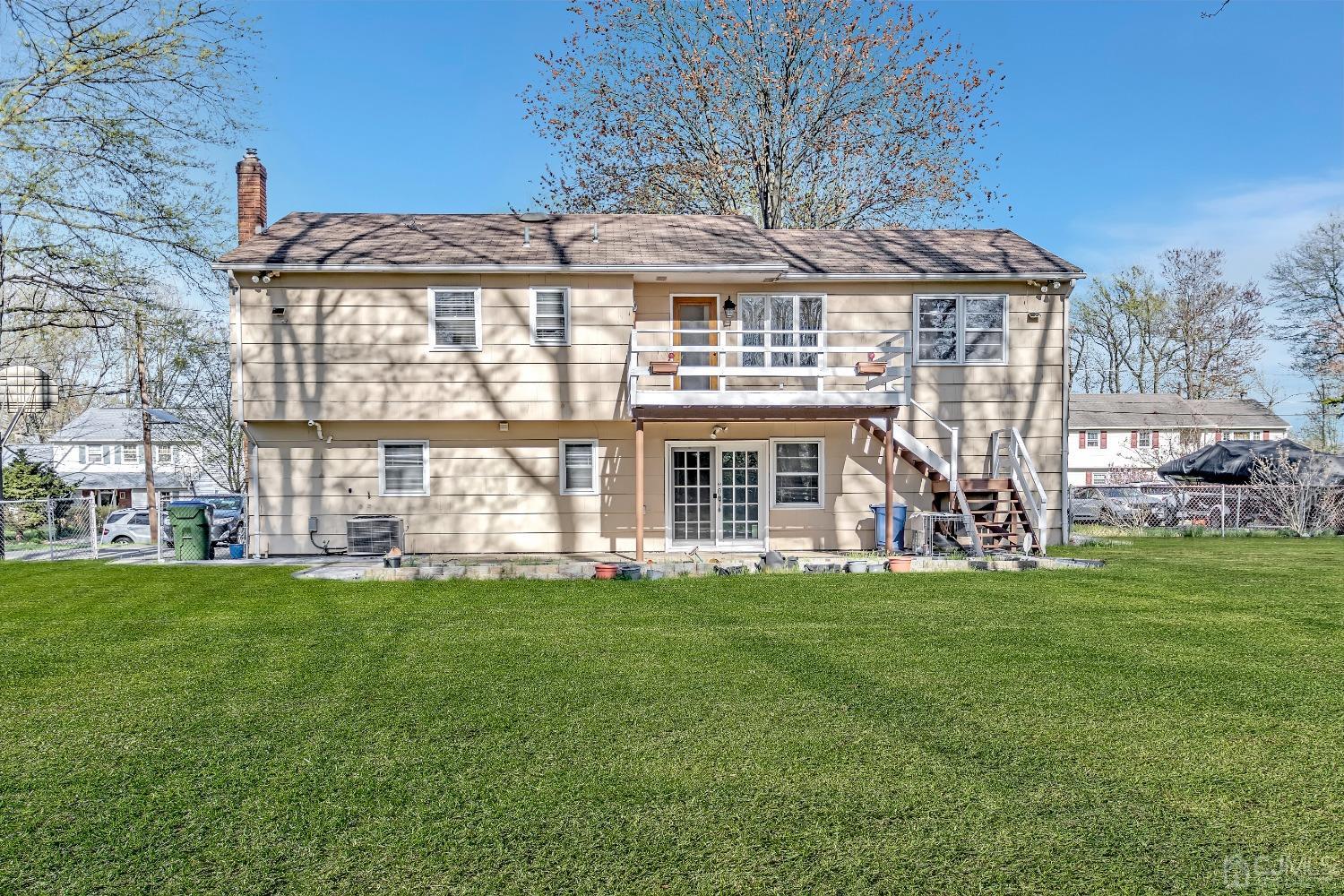 17 Hilltop Road Edison, NJ 08820 - Photo 2 of 17 Gallery Image 2