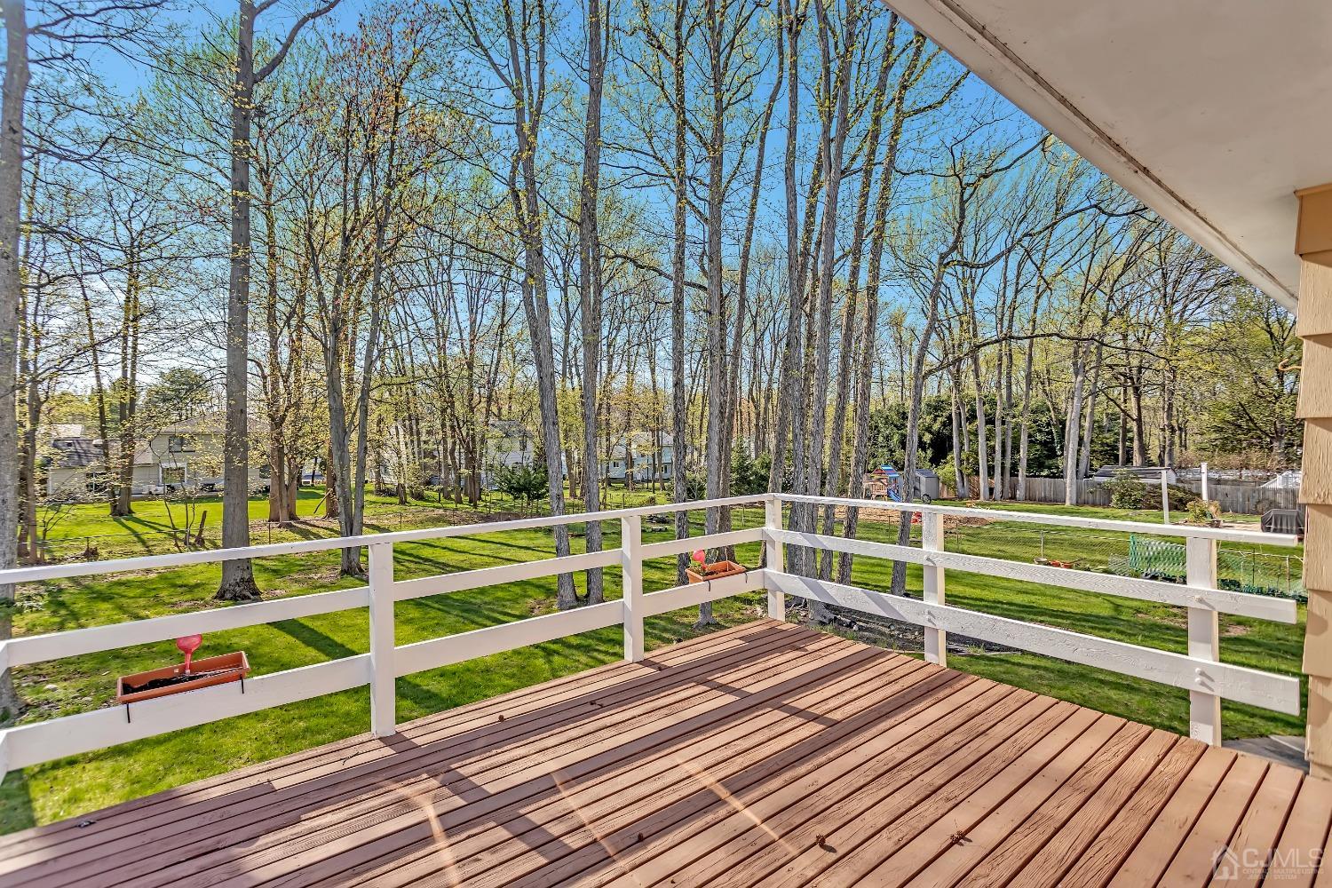 17 Hilltop Road Edison, NJ 08820 - Photo 4 of 17 Gallery Image 4