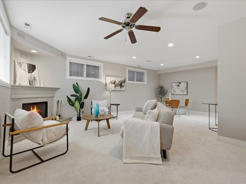 839 South Miller Street, Unit 1 Chicago, IL 60607 - Photo 21 of 40