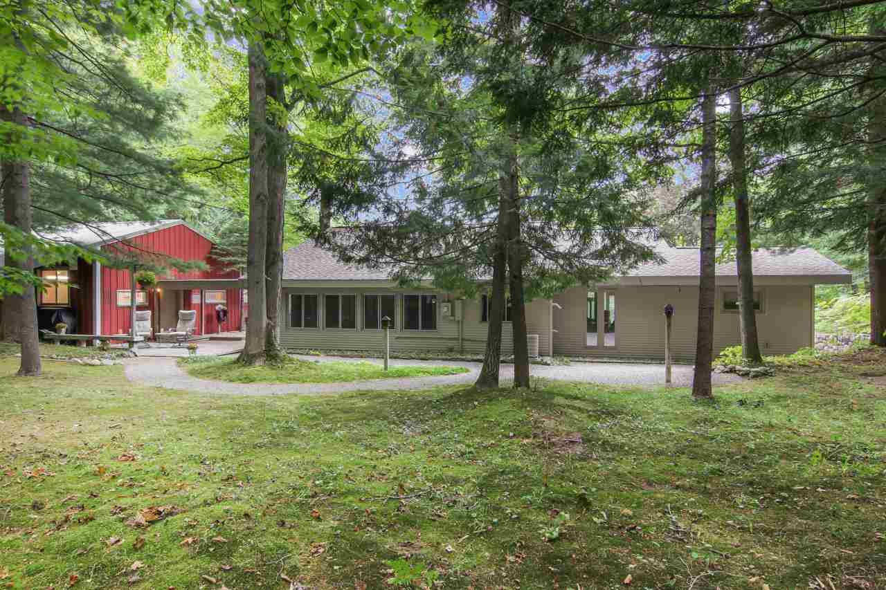 10169 South Bow Road Maple City, MI 49664 - Photo 53 of 55 1892811-52.JPG