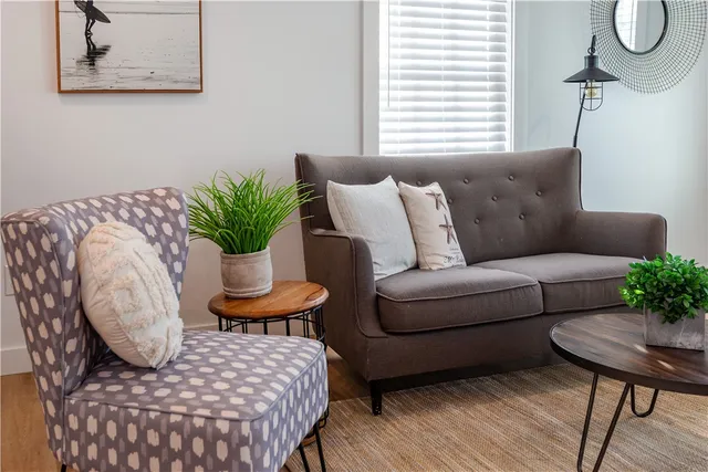 $409,900 | 32 Exchange Street, Unit 1B, East Greenwich, RI 02818