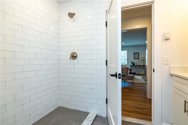 $409,900 | 32 Exchange Street, Unit 1B, East Greenwich, RI 02818