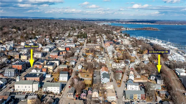 $409,900 | 32 Exchange Street, Unit 1B, East Greenwich, RI 02818