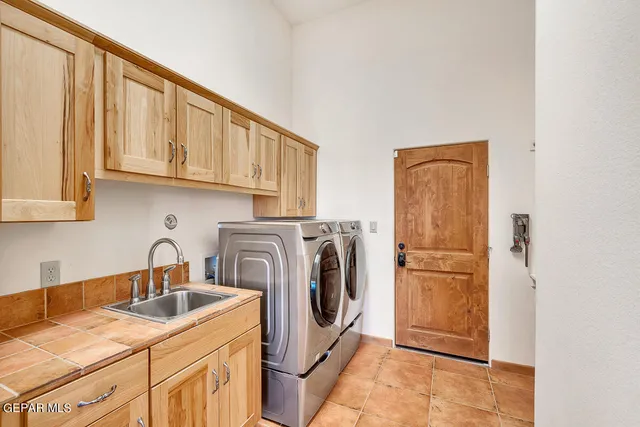 $1,199,000 | 128 High Lonesome Drive, Alpine, TX 79830