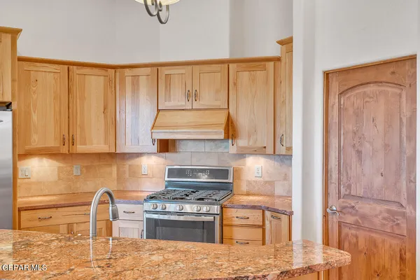 $1,199,000 | 128 High Lonesome Drive, Alpine, TX 79830