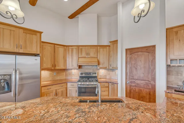$1,199,000 | 128 High Lonesome Drive, Alpine, TX 79830