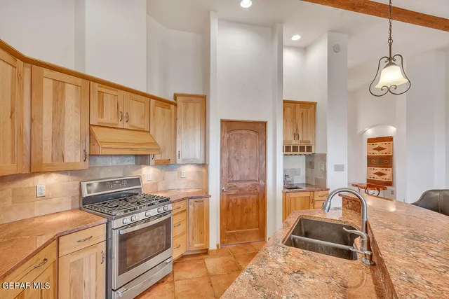 $1,199,000 | 128 High Lonesome Drive, Alpine, TX 79830