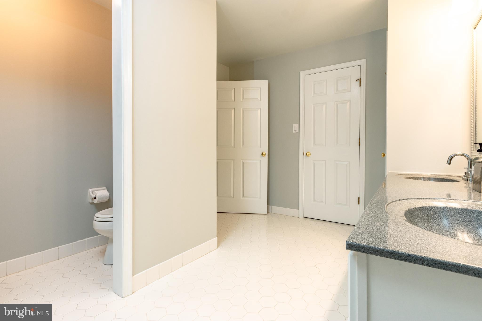 104 Inis Way Malvern, PA 19355 - Photo 30 of 46 Gallery Image 30