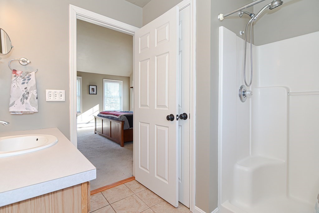 77 Old Webster Road Oxford, MA 01540 - Photo 21 of 39 Gallery Image 21