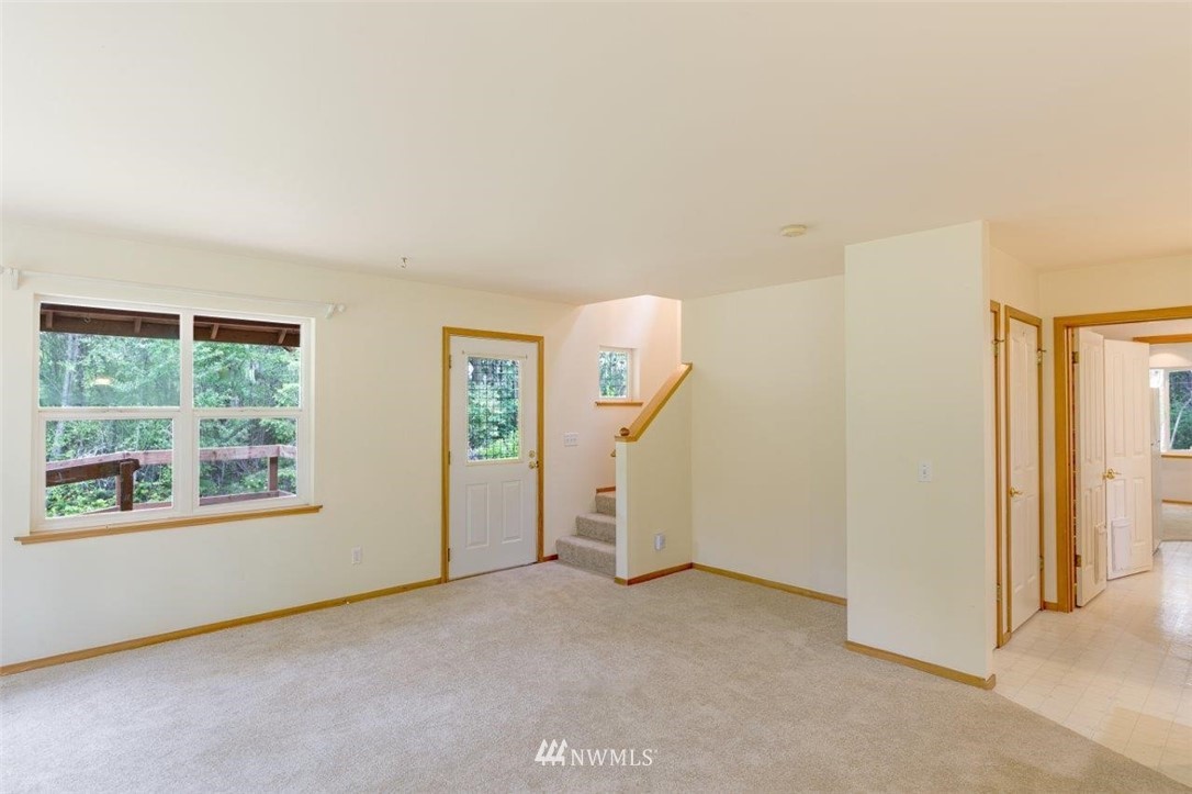 274 Fox Trail Road Port Townsend, WA 98368 - Photo 3 of 25 Gallery Image 3