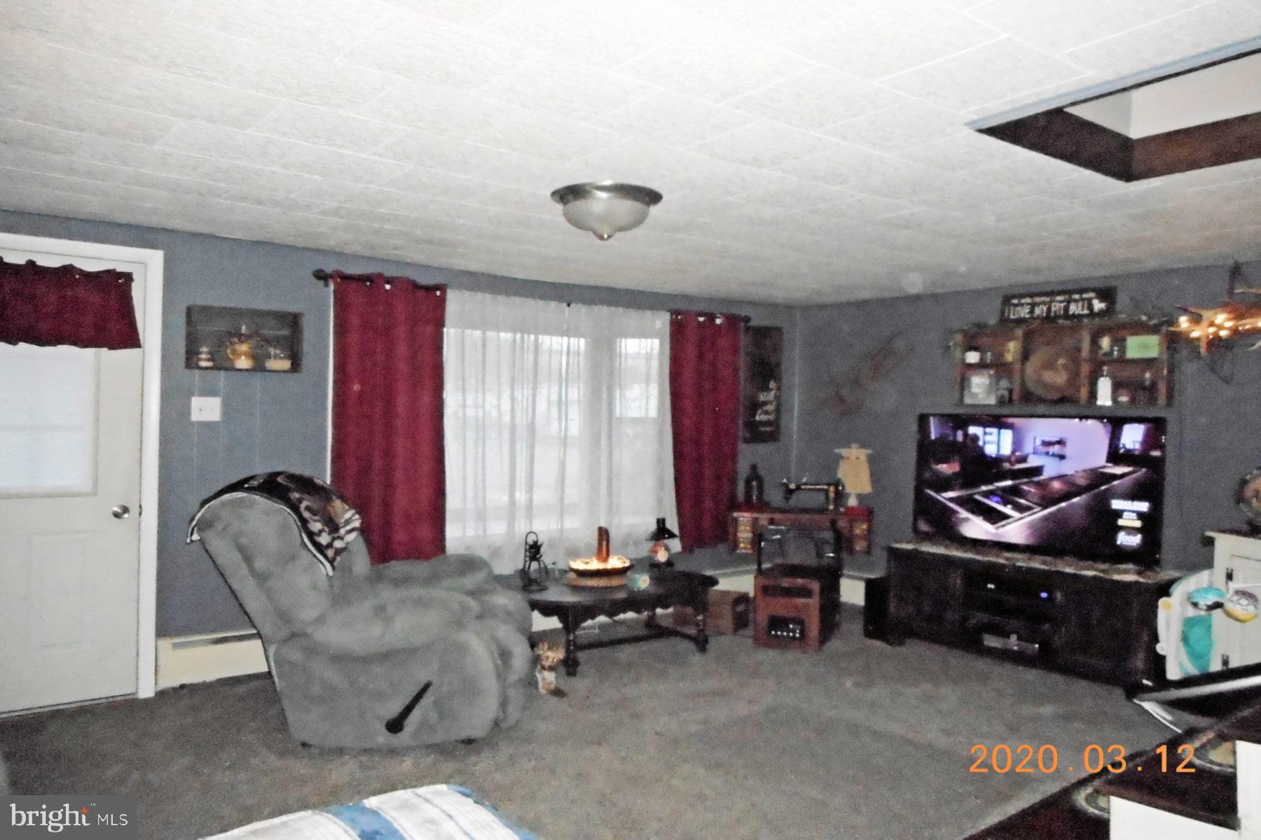 154 Pleasant Valley Road Pine Grove, PA 17963 - Photo 5 of 22 Living Room View 3