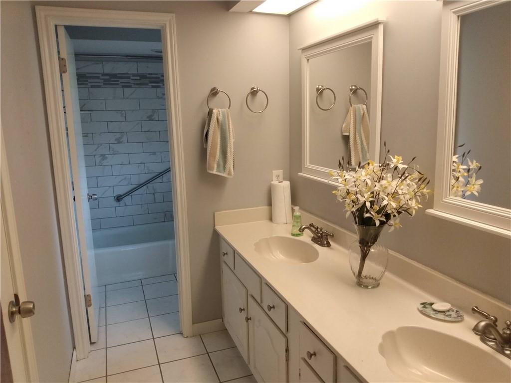 327 Devon Road Laplace, LA 70068 - Photo 5 of 24 Gallery Image 5