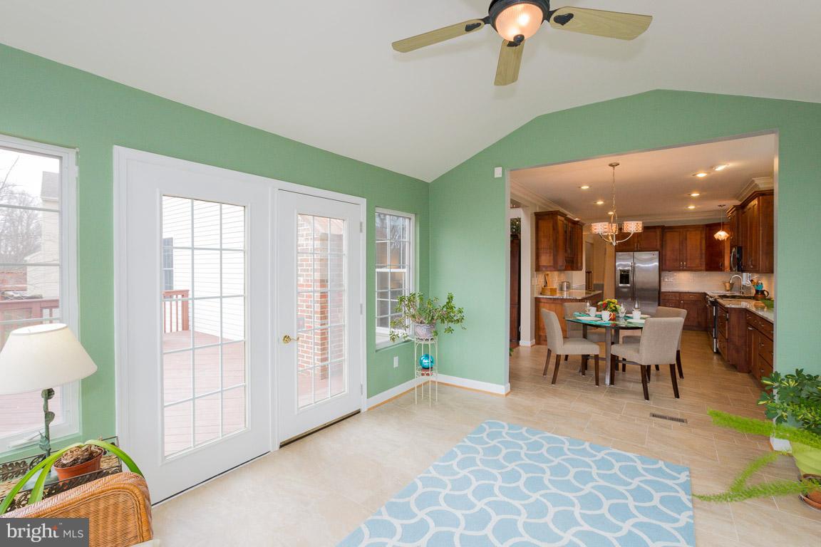 2841 Thornbrook Road Ellicott City, MD 21042 - Photo 11 of 29 Interior (General)