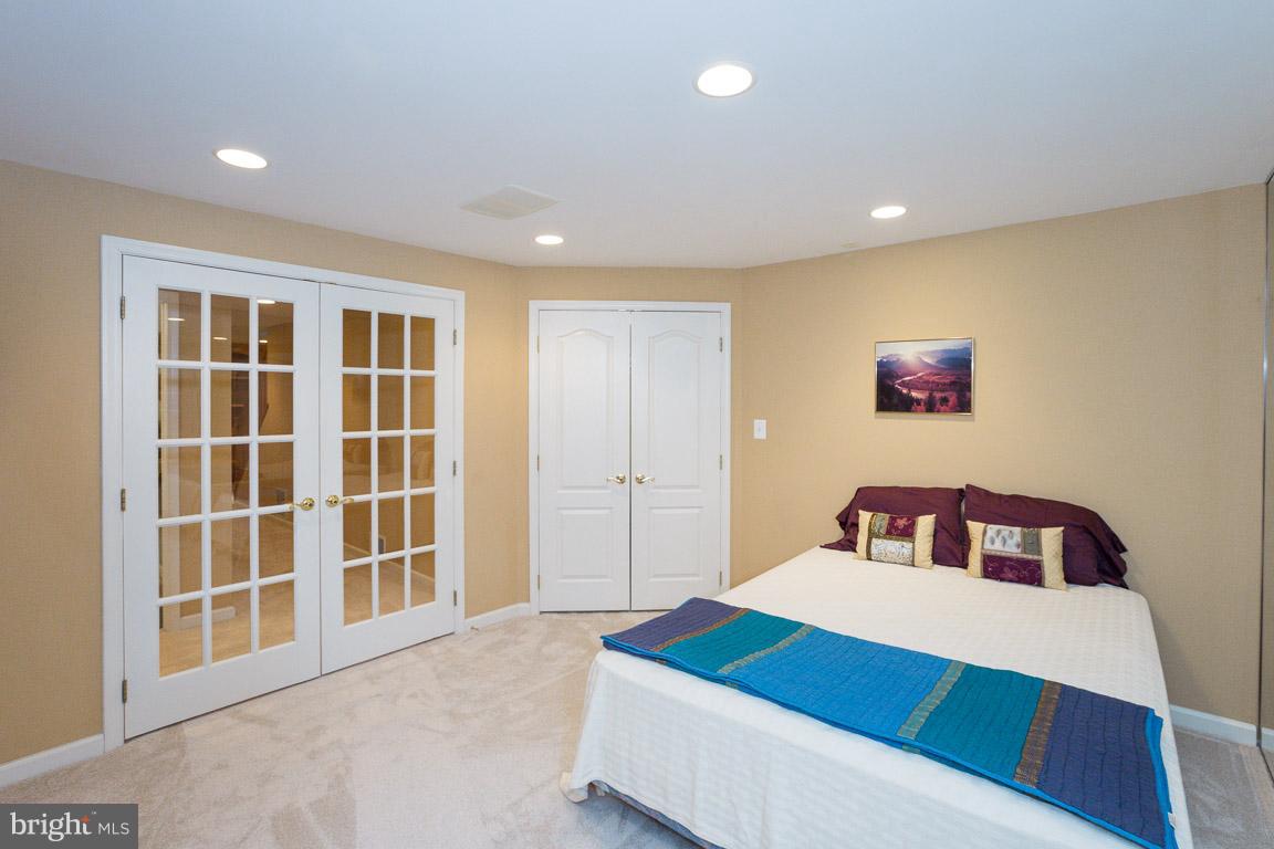 2841 Thornbrook Road Ellicott City, MD 21042 - Photo 22 of 29 Bedroom