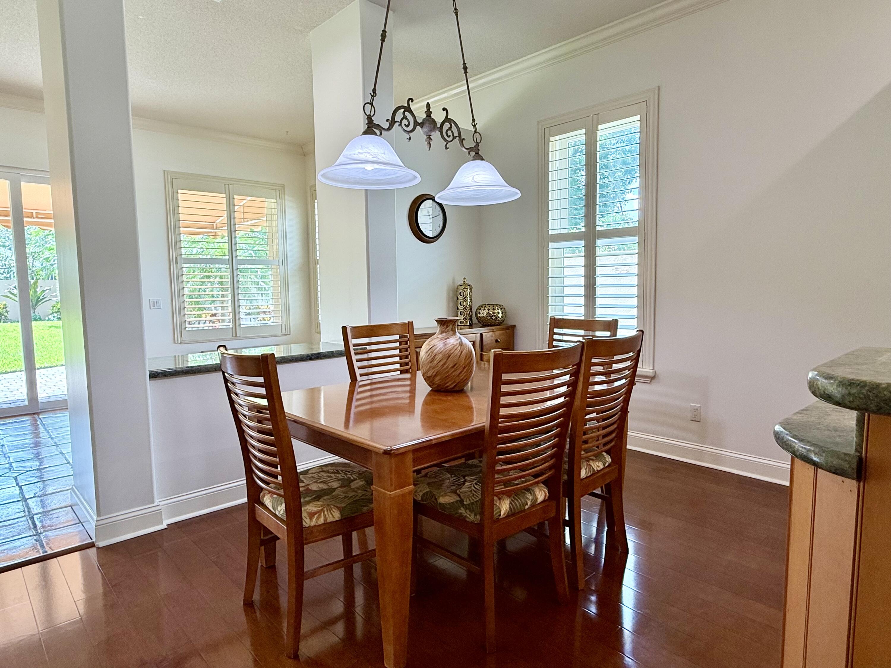 187 Hampton Circle Jupiter, FL 33458 - Photo 14 of 80 Dining Room