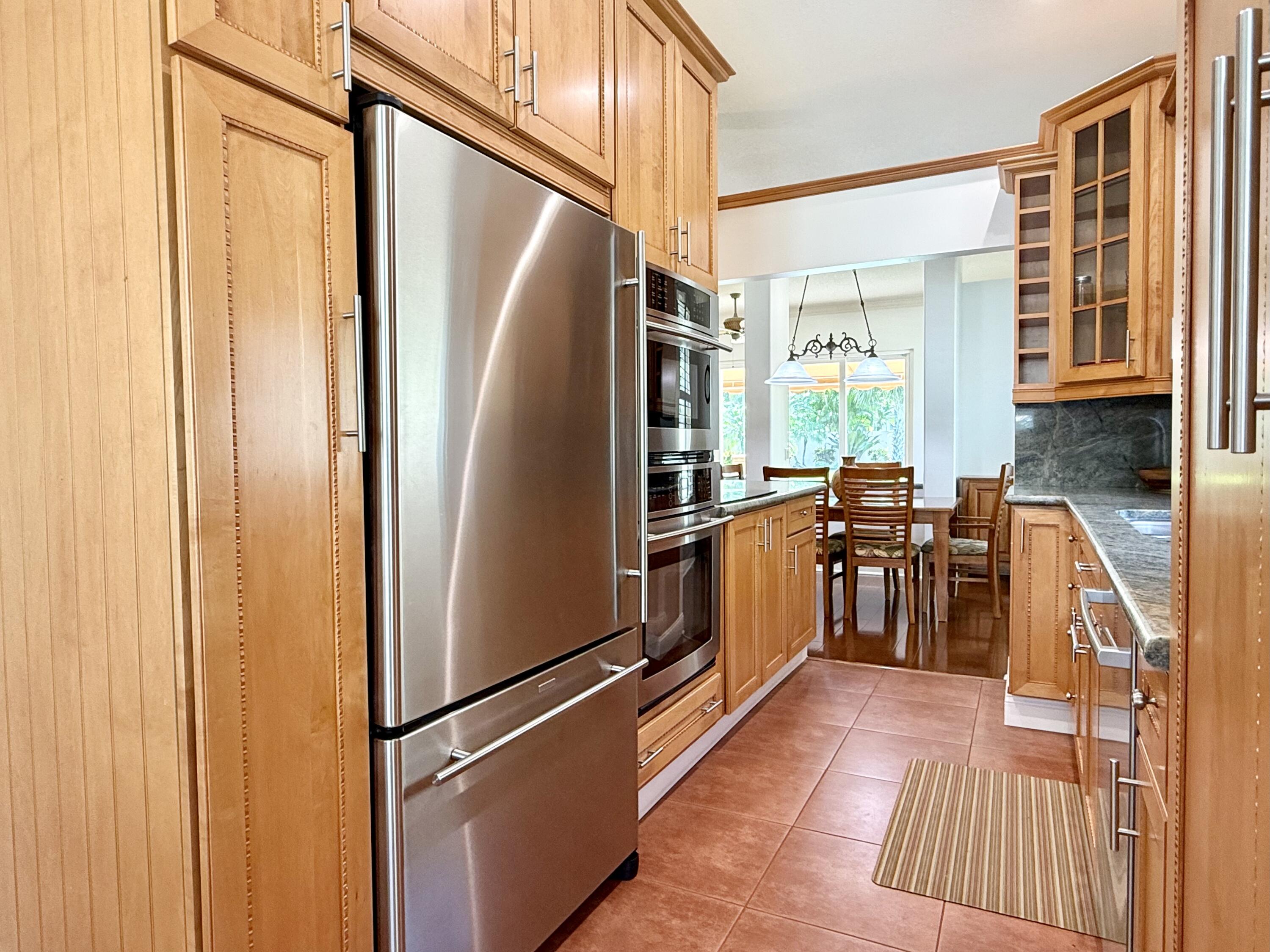 187 Hampton Circle Jupiter, FL 33458 - Photo 18 of 80 Kitchen