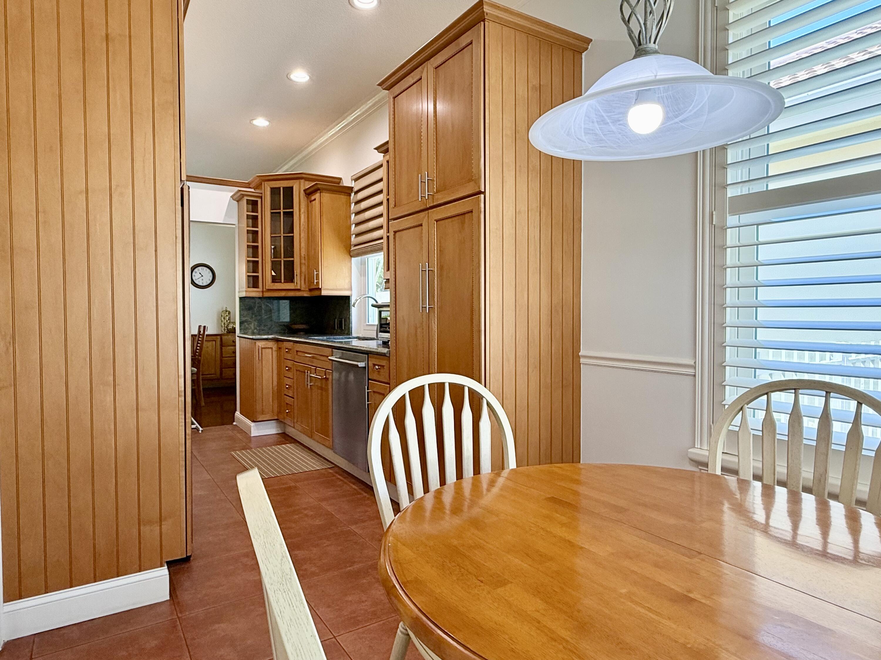 187 Hampton Circle Jupiter, FL 33458 - Photo 23 of 80 Kitchen