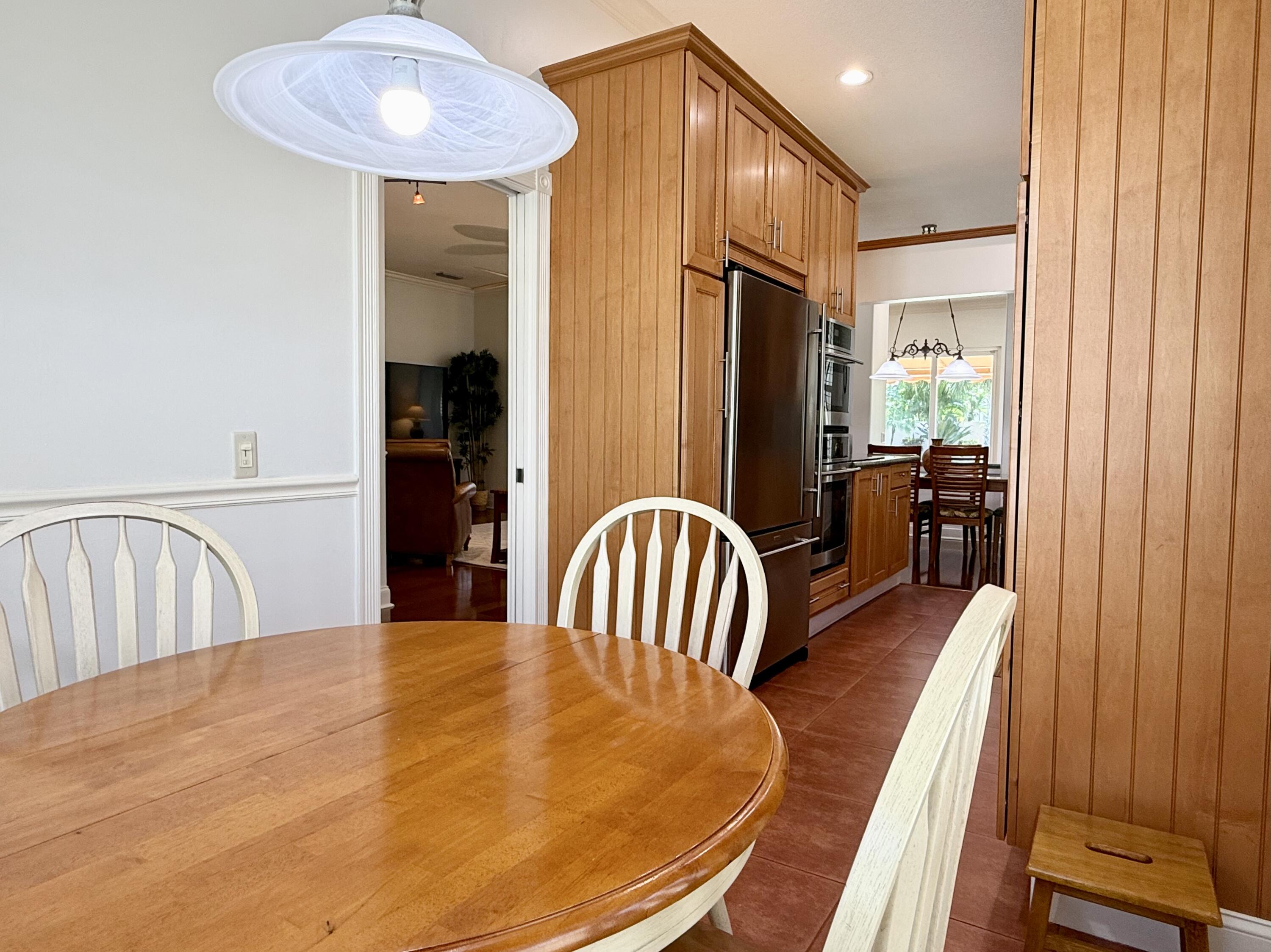 187 Hampton Circle Jupiter, FL 33458 - Photo 24 of 80 Kitchen