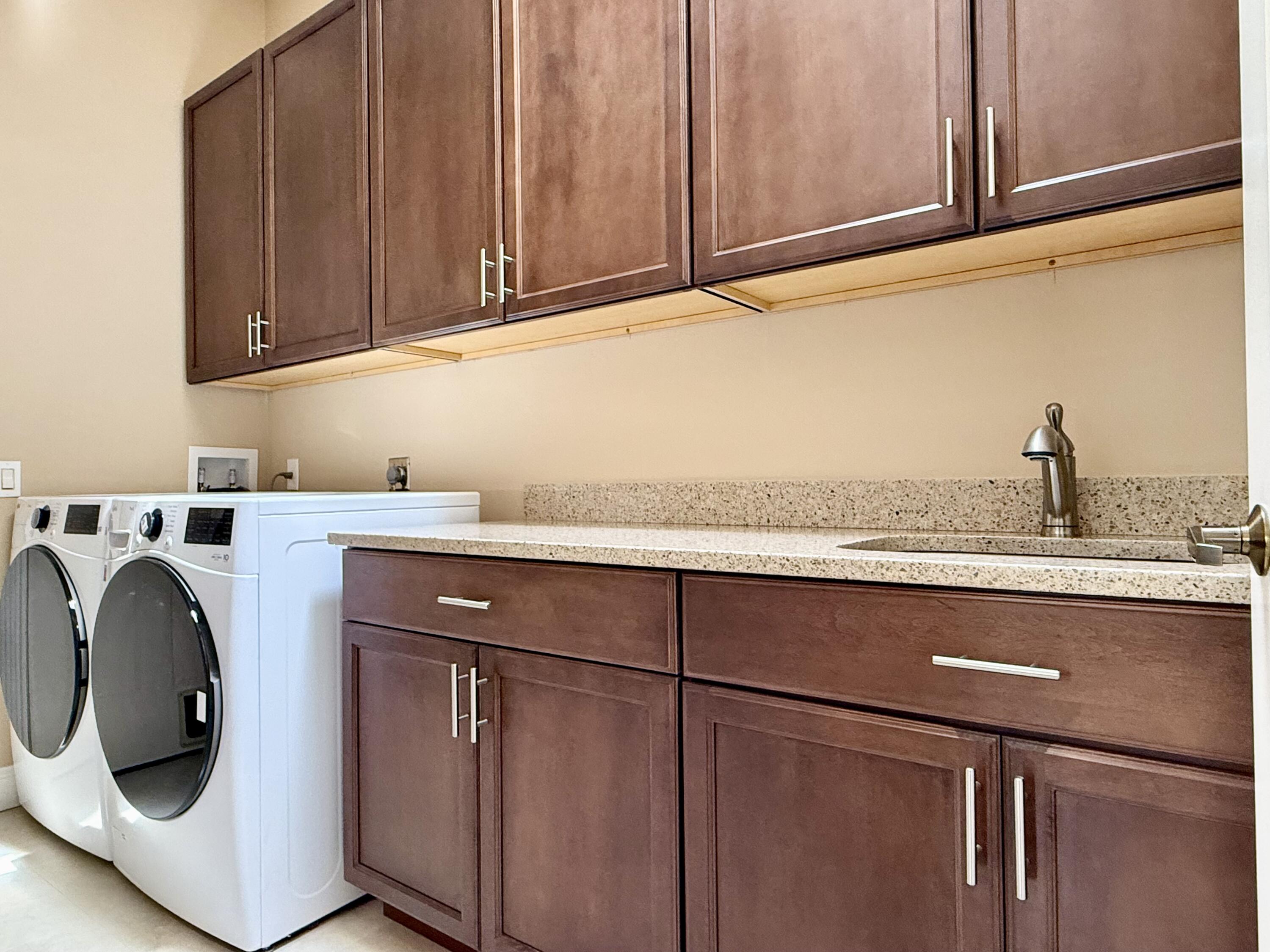 187 Hampton Circle Jupiter, FL 33458 - Photo 51 of 80 Laundry Room