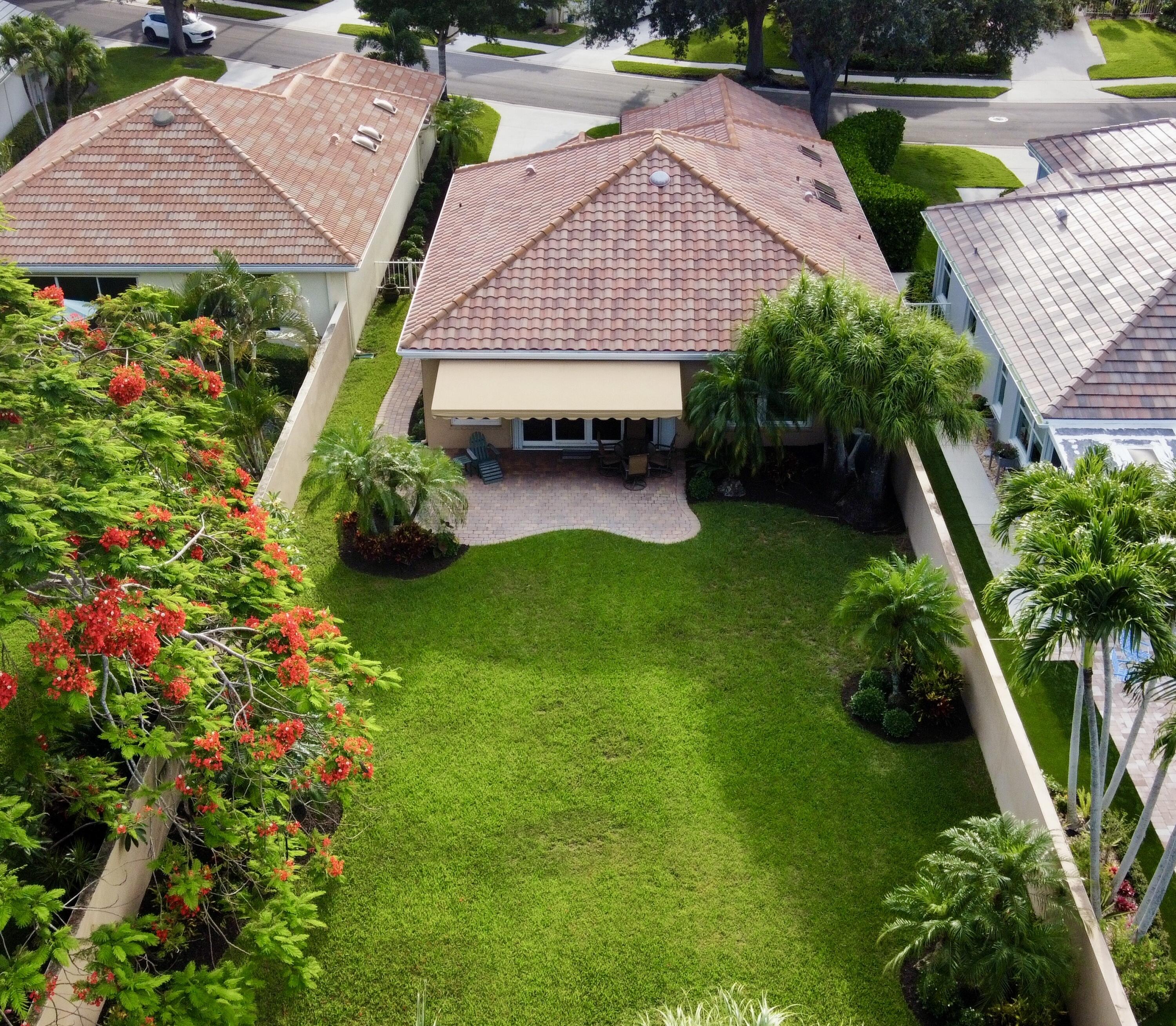 187 Hampton Circle Jupiter, FL 33458 - Photo 53 of 80 Back Yard