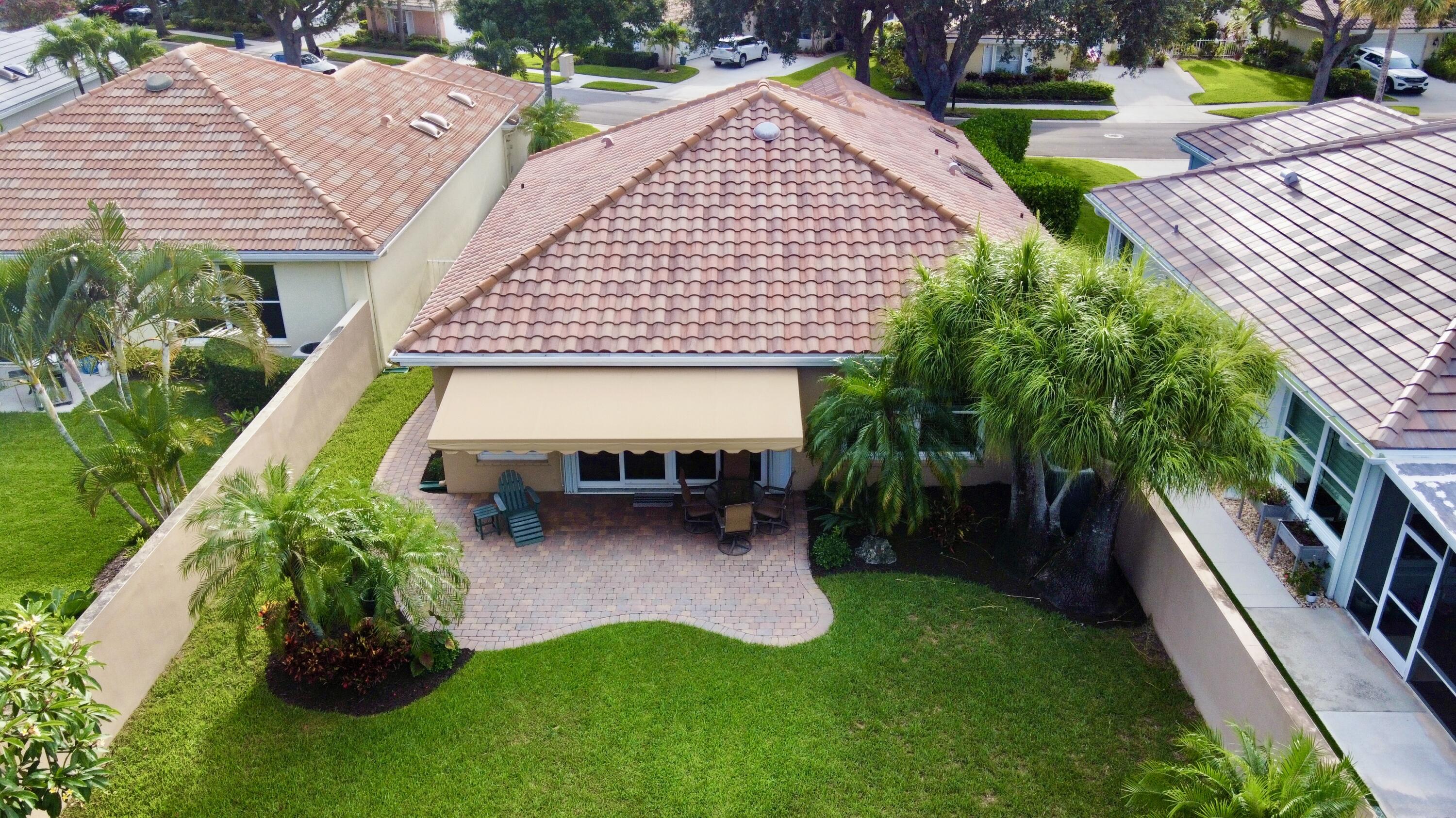 187 Hampton Circle Jupiter, FL 33458 - Photo 55 of 80 Back Yard
