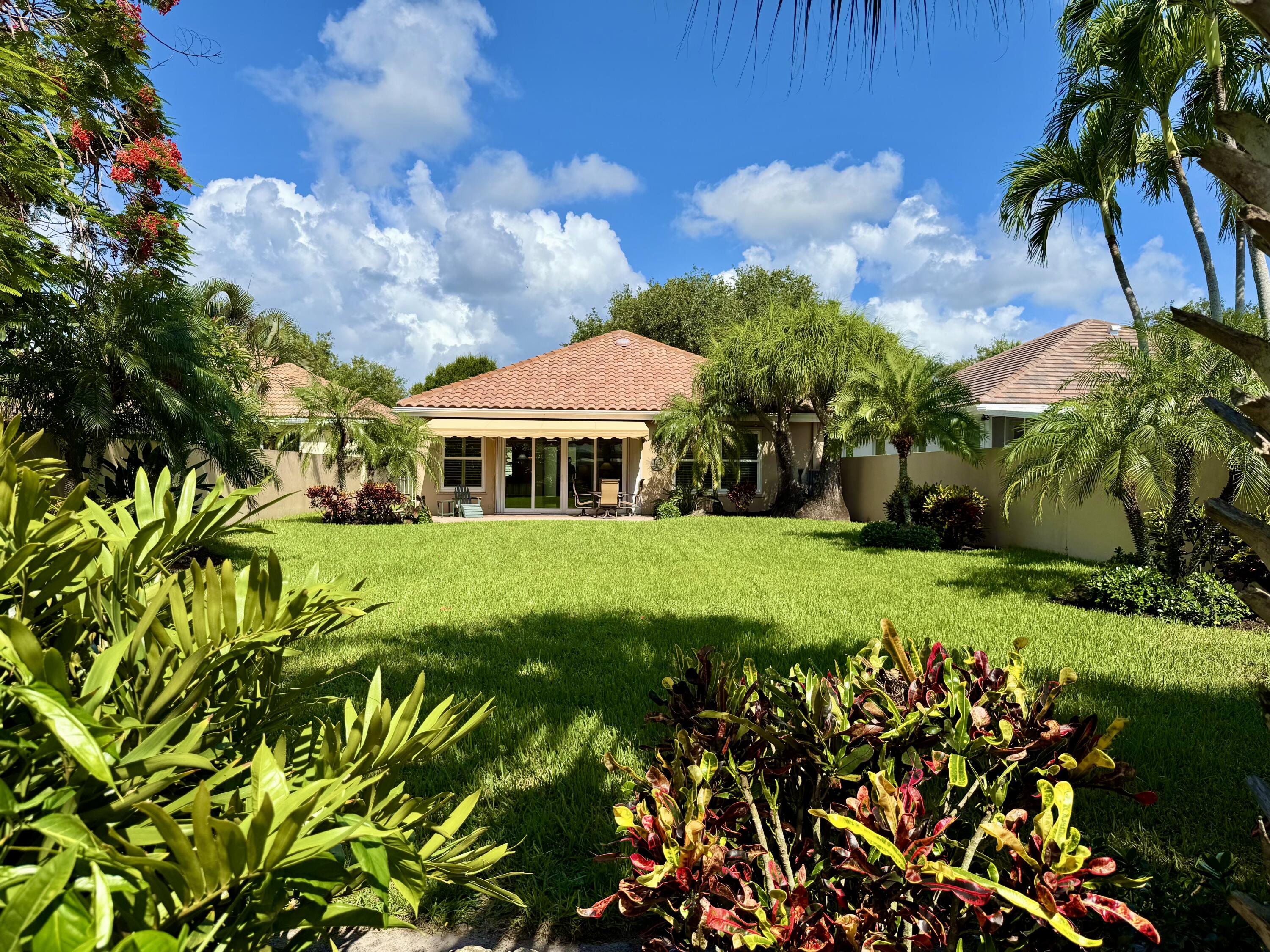 187 Hampton Circle Jupiter, FL 33458 - Photo 62 of 80 Back Yard