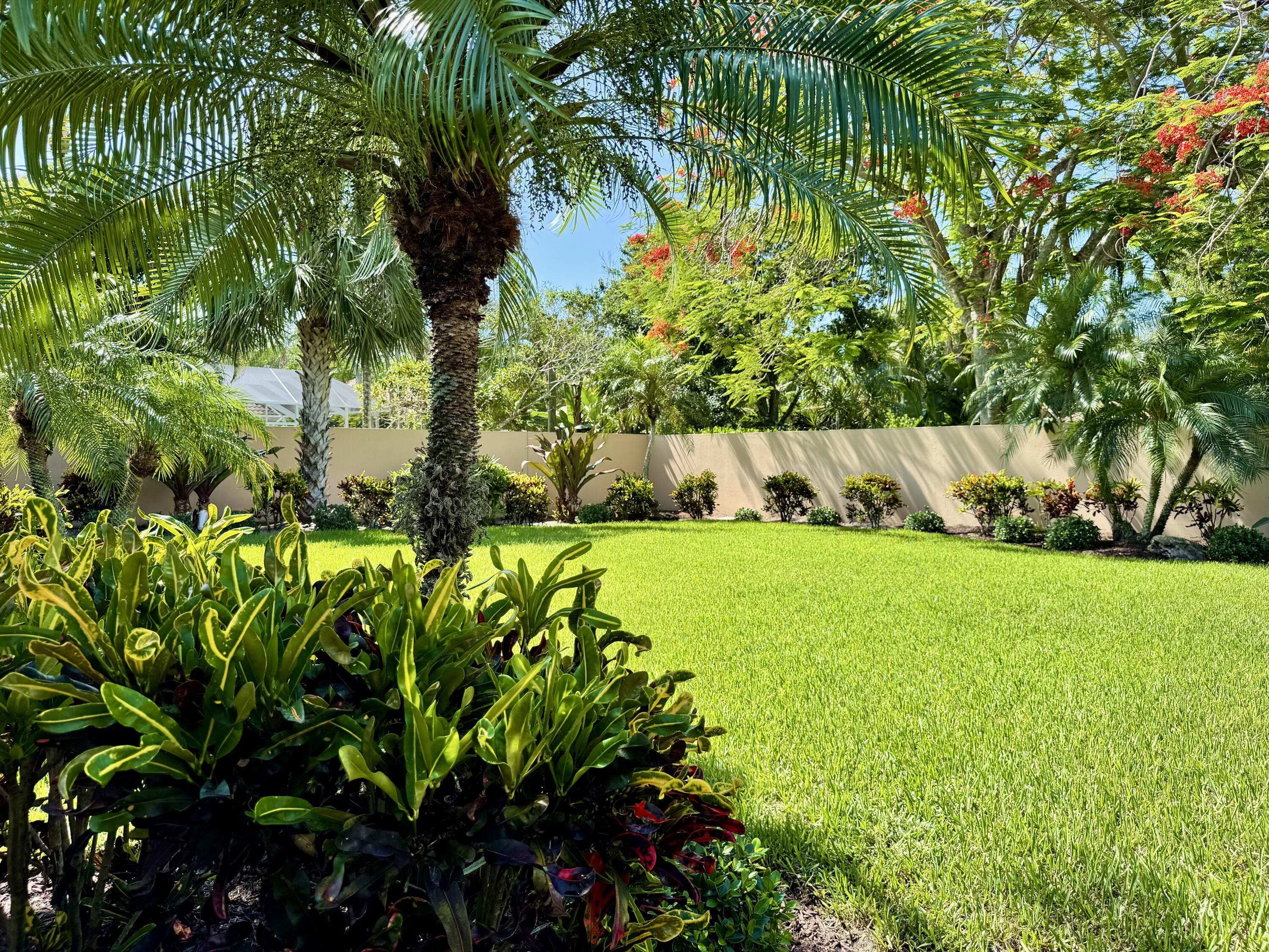187 Hampton Circle Jupiter, FL 33458 - Photo 66 of 80 Back Yard