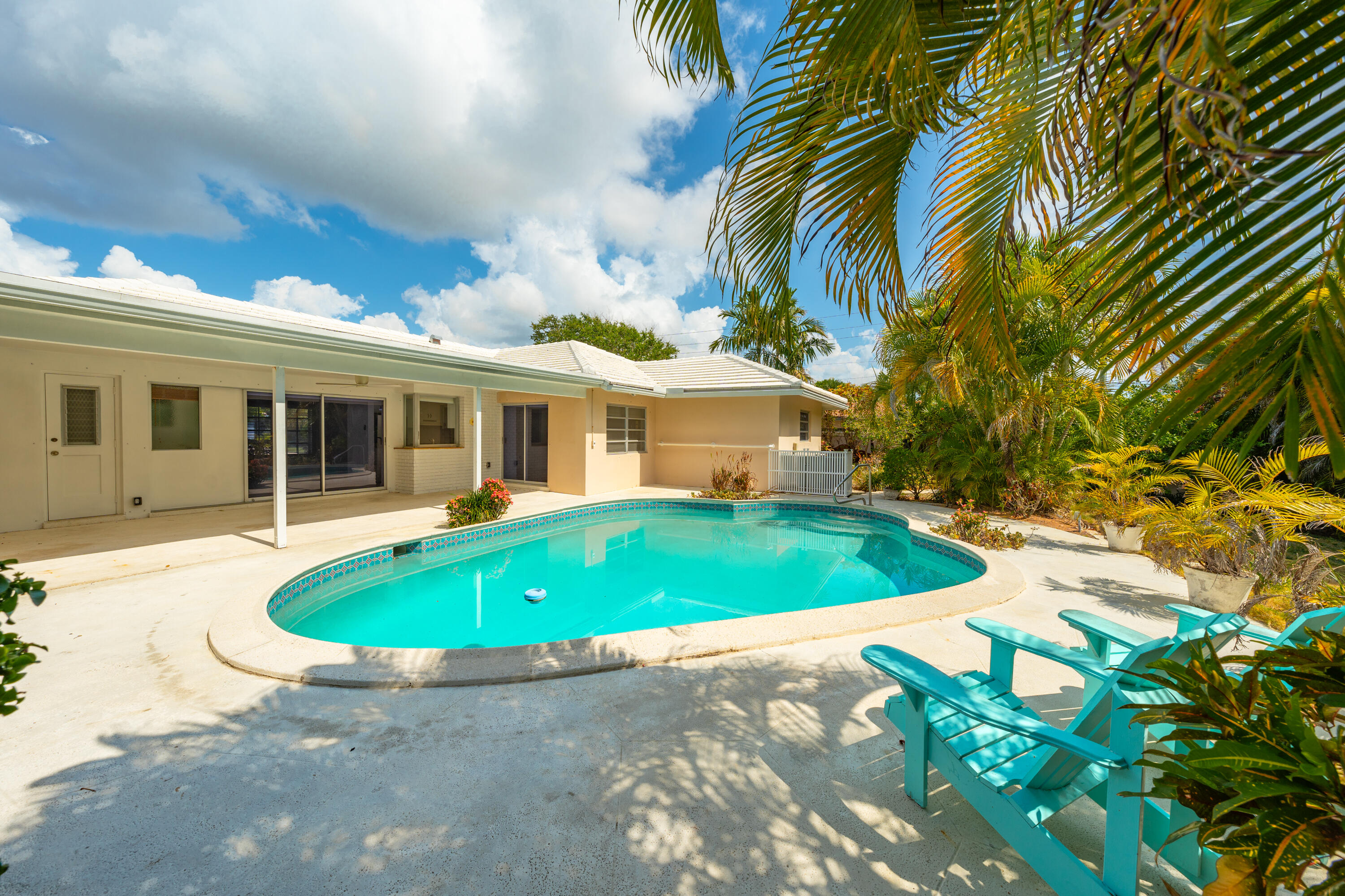 366 Northeast Wavecrest Court Boca Raton, FL 33432 - Photo 10 of 11 Pool