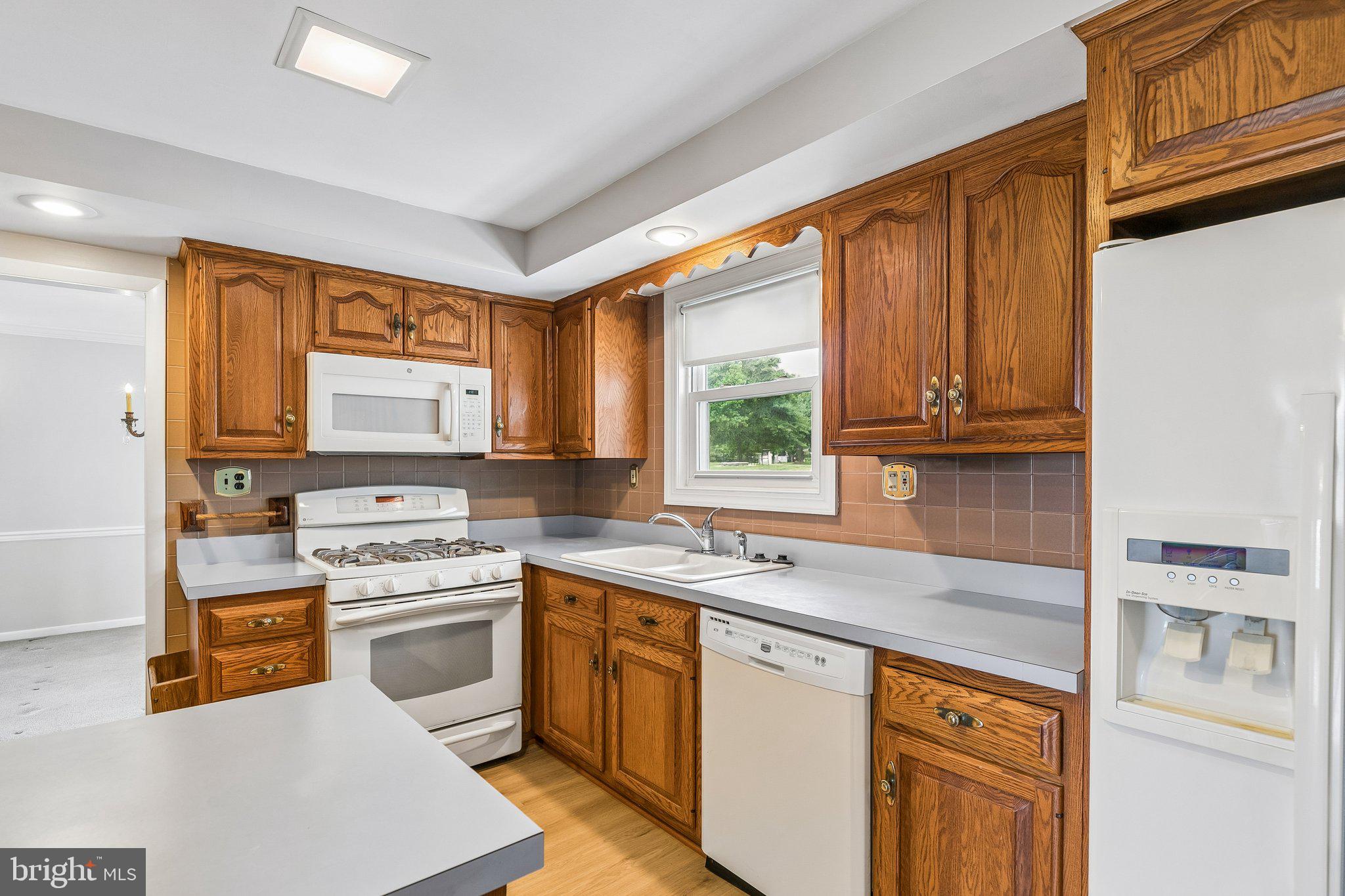 1571 Windmill Road Warminster, PA 18974 - Photo 11 of 35