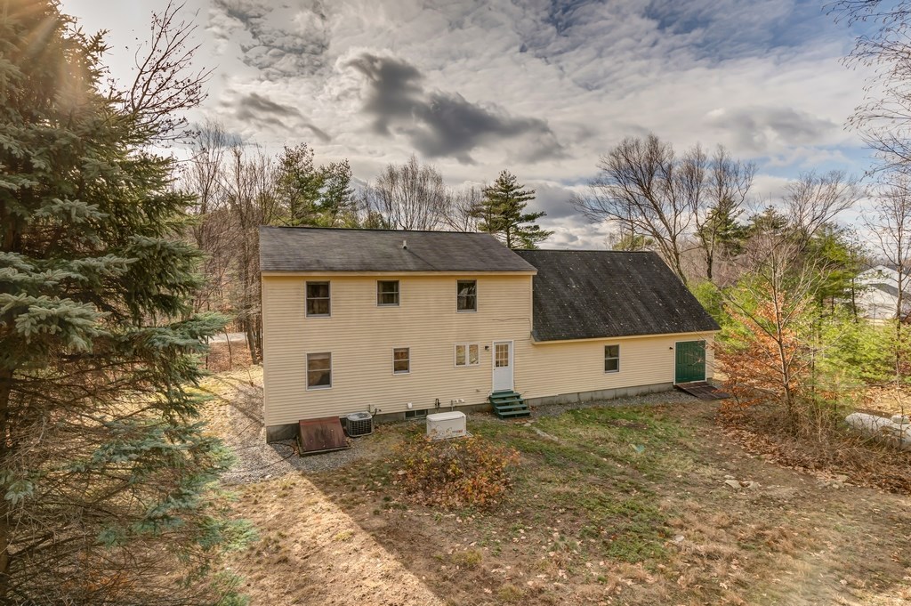 26 Highfields Road Wilton, NH 03086 - Photo 3 of 36 Gallery Image 3