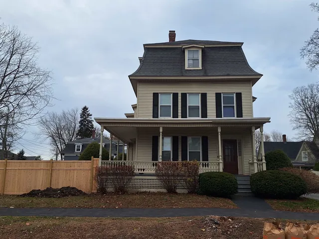 $2,350 | 1934 Elm Street, Unit 1, Manchester, NH 03104