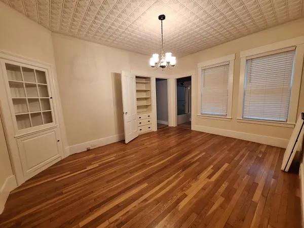 $2,350 | 1934 Elm Street, Unit 1, Manchester, NH 03104