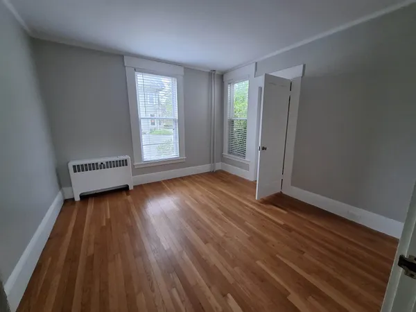$2,350 | 1934 Elm Street, Unit 1, Manchester, NH 03104