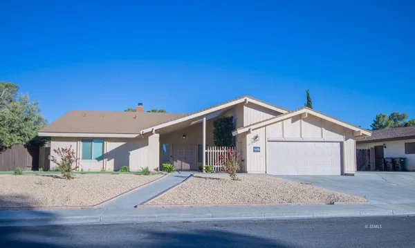 $410,000 | 1018 North Sierra View Street, Ridgecrest, CA 93555