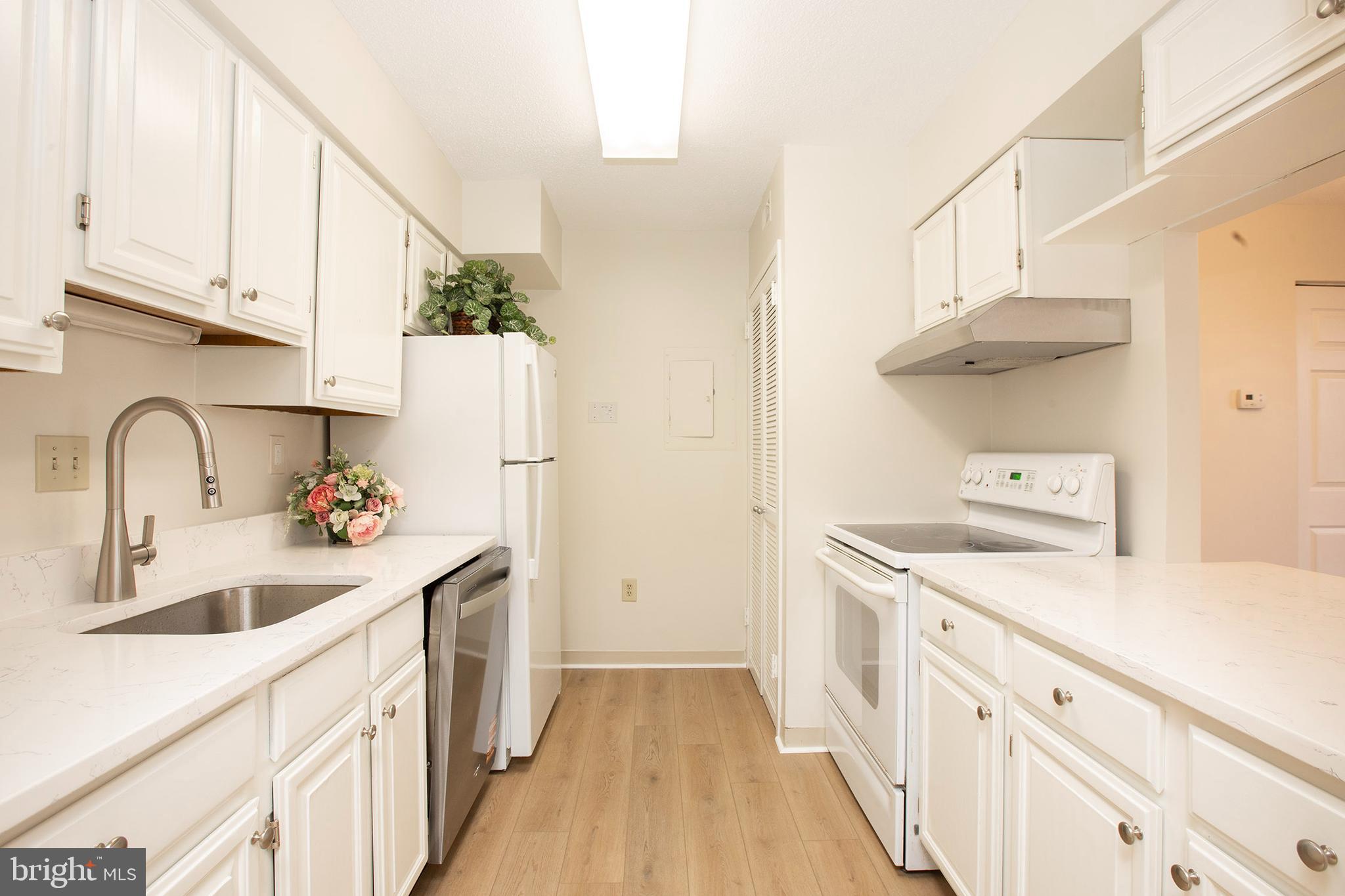 1808 Old Meadow Road, Unit 507 McLean, VA 22102 - Photo 5 of 20