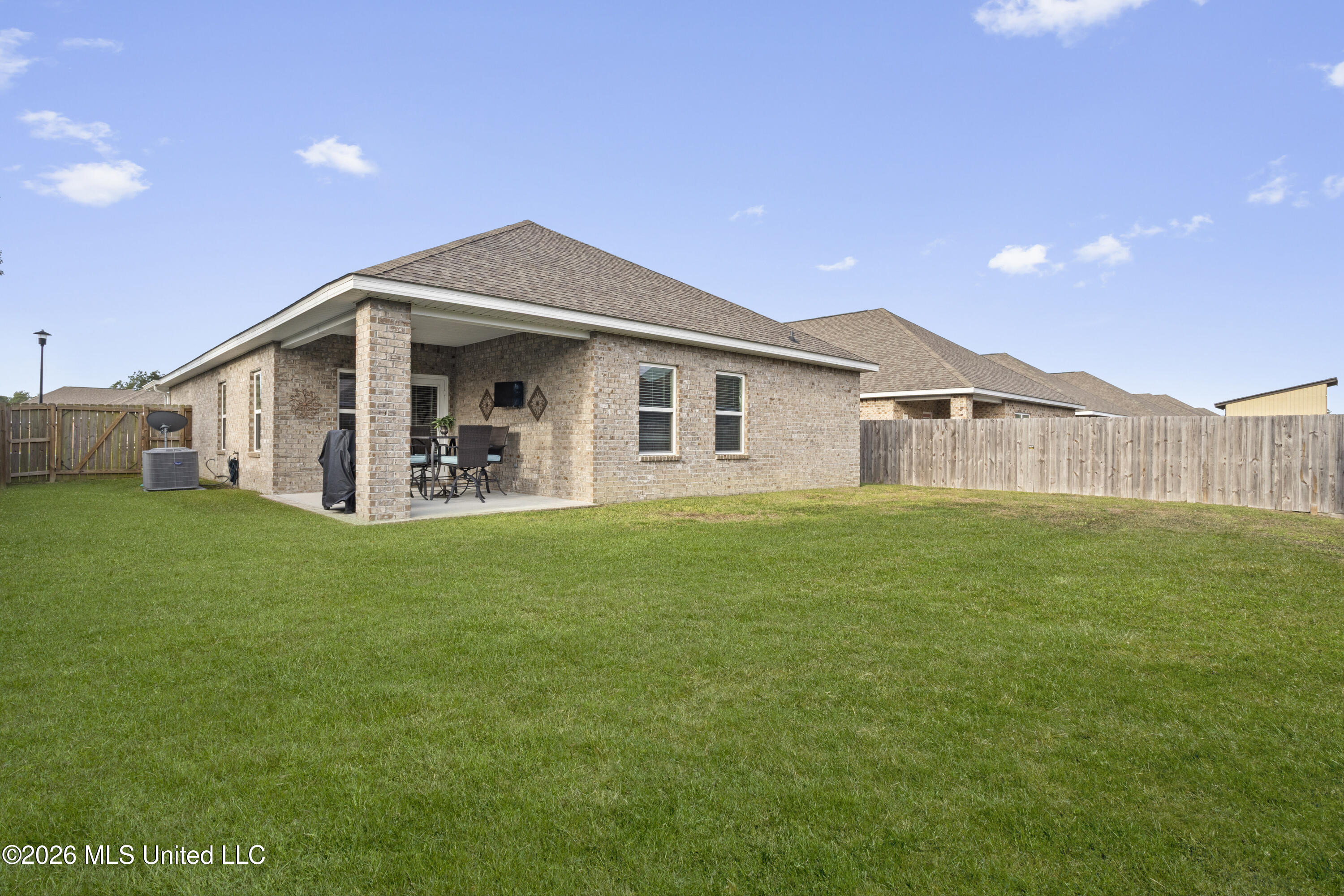 7336 Shearwater Way Ocean Springs, MS 39564 - Photo 37 of 43 0037