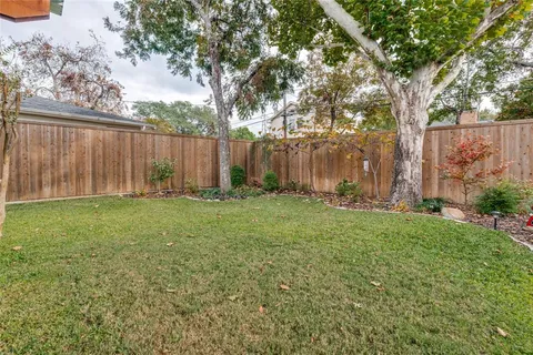 $785,000 | 10946 Scotsmeadow Drive, Dallas, TX 75218