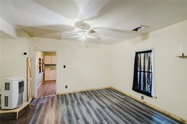 $60,000 | 929 North 7th Street, Atchison, KS 66002