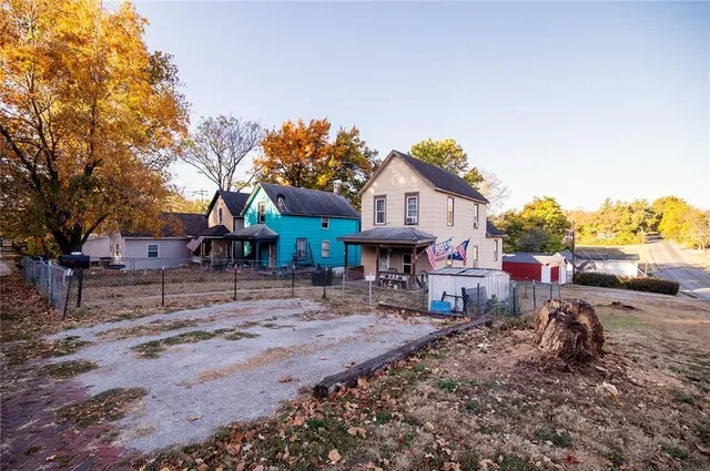 $60,000 | 929 North 7th Street, Atchison, KS 66002