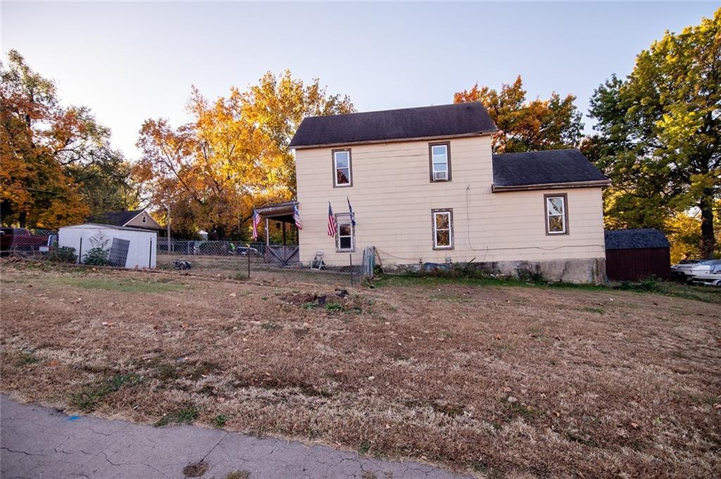 929 North 7th Street Atchison, KS 66002 - Photo 5 of 61